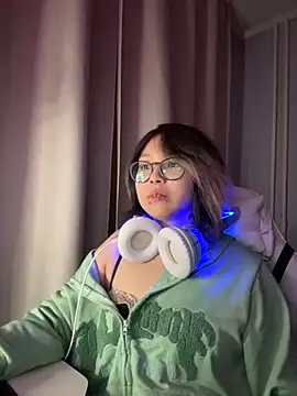 maydaykimmy online show from December 4, 2025, 3:27 am