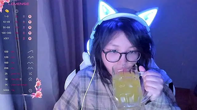 maydaykimmy online show from March 5, 2026, 9:43 pm