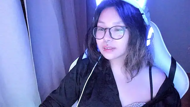 Snapshot of maydaykimmy chatting on May 21, 2026, 8:39 pm maydaykimmy online show from May 21, 2026, 8:39 pm