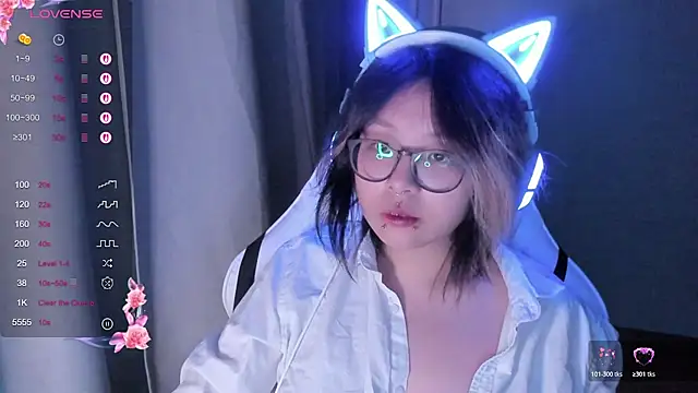 maydaykimmy online show from November 9, 2025, 8:57 pm