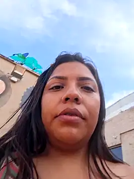 CanelitaPasion online show from November 19, 2025, 8:42 pm