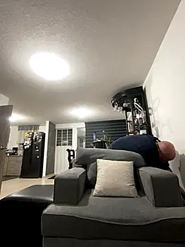 SUUKAM online show from November 26, 2025, 1:49 am