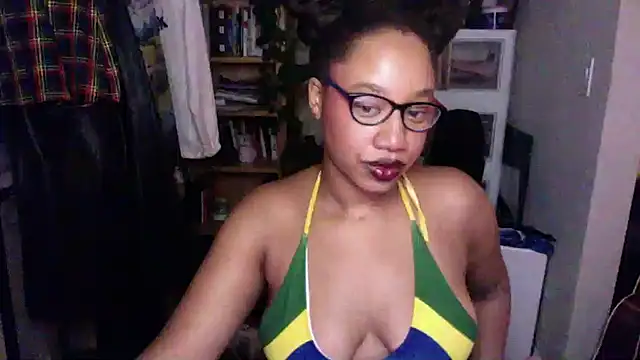 goddessdaisysky online show from September 23, 2025, 3:02 am