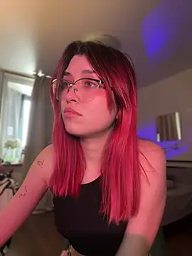 Evangeline Lawrence  online show from February 27, 2025, 10:11 am