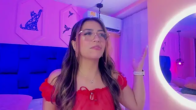 Snapshot of Atenea_cute21 chatting on March 4, 2025, 7:08 am Atenea cute21 online show from March 4, 2025, 7:08 am