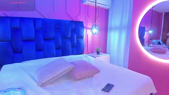 Atenea cute21 online show from February 14, 2026, 4:23 am