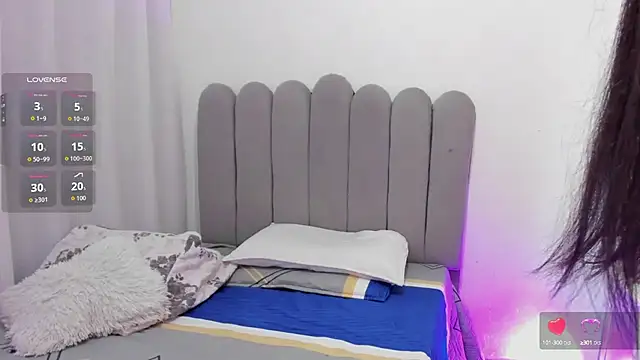 andrea osorio  online show from September 18, 2025, 11:46 am