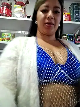 Snapshot of Ariana-pp03 chatting on March 11, 2025, 10:31 pm Ariana-pp03 online show from March 11, 2025, 10:31 pm