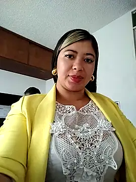 Snapshot of Ariana-pp03 chatting on February 25, 2025, 12:49 pm Ariana-pp03 online show from February 25, 2025, 12:49 pm