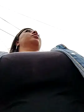 Snapshot of Ariana-pp03 chatting on February 11, 2025, 12:47 pm Ariana-pp03 online show from February 11, 2025, 12:47 pm