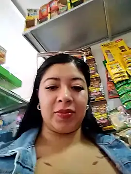 Snapshot of Ariana-pp03 chatting on November 8, 2025, 1:58 pm Ariana-pp03 online show from November 8, 2025, 1:58 pm