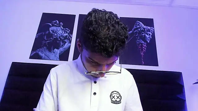 JuanCamiilo 66 online show from October 10, 2025, 2:56 am