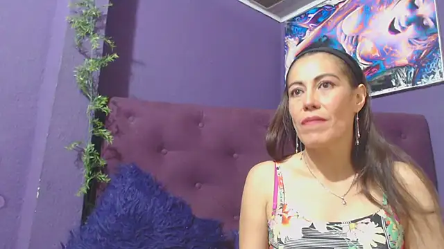 Snapshot of alejandracooper_ chatting on February 7, 2025, 4:24 pm alejandracooper online show from February 7, 2025, 4:24 pm