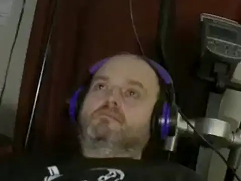 Snapshot of caressonnous chatting on January 9, 2025, 12:25 am caressonnous online show from January 9, 2025, 12:25 am