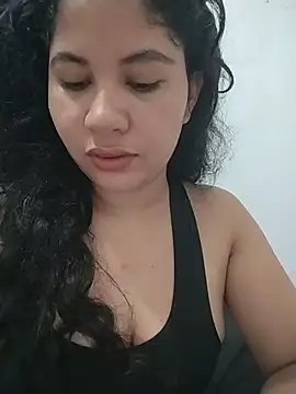 Yara0k online show from May 19, 2026, 8:32 am