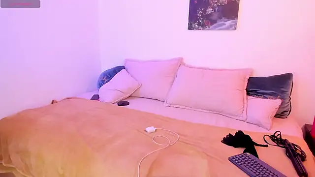 Melody bonnie online show from February 4, 2025, 11:05 am