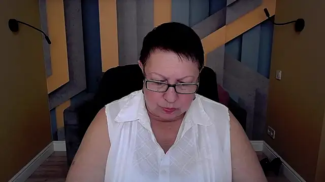 BarbaraTurners online show from November 7, 2025, 7:40 pm