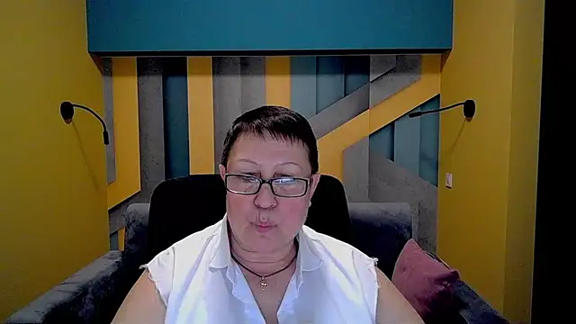 BarbaraTurners online show from March 17, 2025, 12:42 am