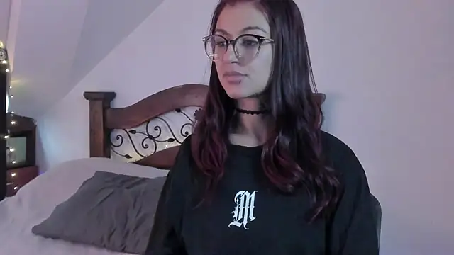 noemi foxxx online show from September 12, 2025, 3:01 pm