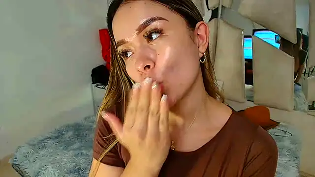 Natalyefoster online show from February 9, 2026, 6:06 pm