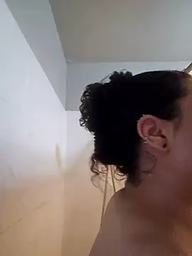 honeeyyy pot online show from March 19, 2025, 3:20 am