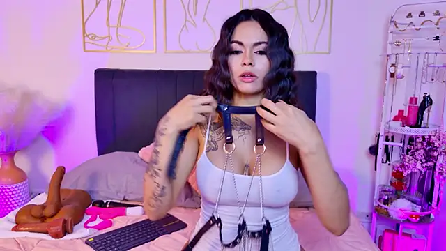 summer holiday online show from September 25, 2025, 4:07 am