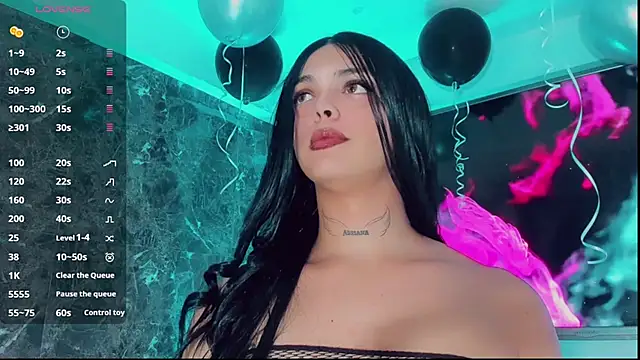 Emmaa Saenz  online show from September 15, 2025, 8:09 pm