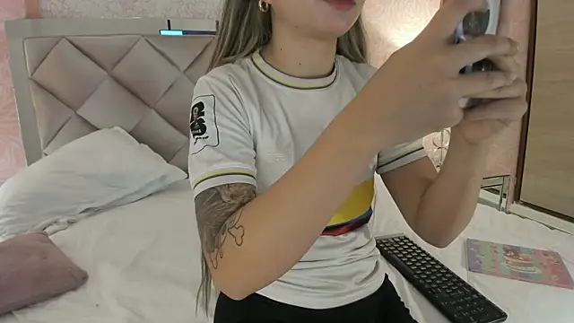 Arianavillada online show from September 10, 2025, 3:16 am