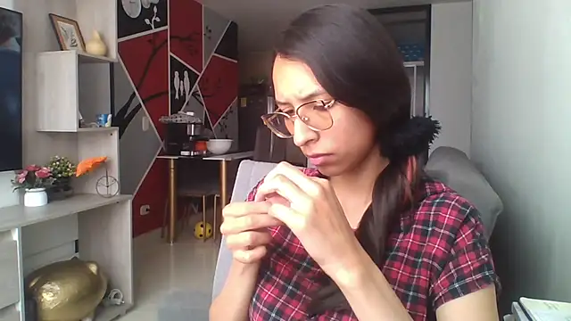 Snapshot of Katalleya_jyj chatting on February 11, 2026, 7:36 pm Katalleya jyj online show from February 11, 2026, 7:36 pm