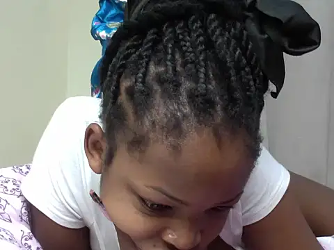 queen-sasha online show from November 7, 2025, 6:51 am