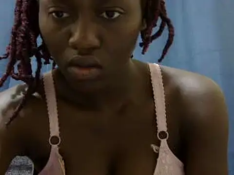 Seeexxxy-bree online show from February 25, 2025, 9:42 am