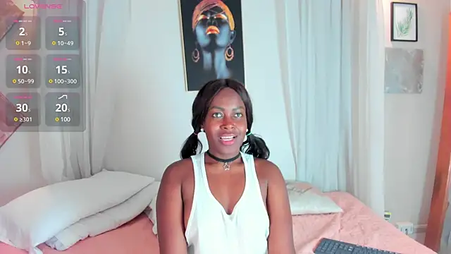 Kenia Montez online show from February 5, 2025, 8:32 am