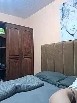 SaffBlue online show from November 11, 2025, 1:00 am