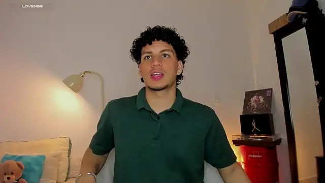 Curlblue online show from September 19, 2025, 4:38 am