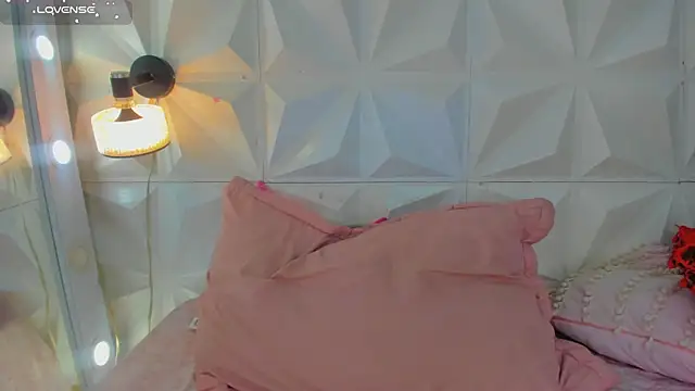 cute latinaxxx online show from June 2, 2026, 1:38 am