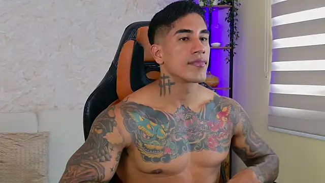 AdanReilly online show from February 8, 2025, 7:27 pm