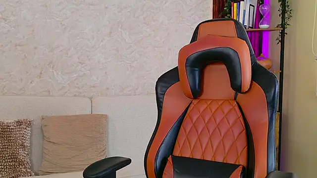 AdanReilly online show from November 23, 2025, 3:00 pm