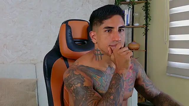 AdanReilly online show from March 5, 2025, 8:00 pm