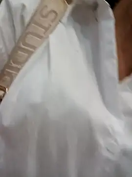 CioniWeiss online show from March 2, 2025, 8:46 pm