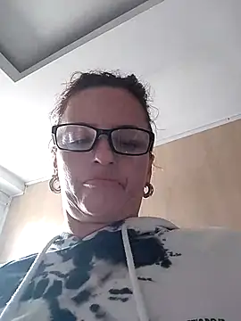 CioniWeiss online show from November 5, 2025, 8:34 pm