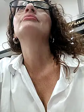 CioniWeiss online show from March 2, 2025, 11:50 pm