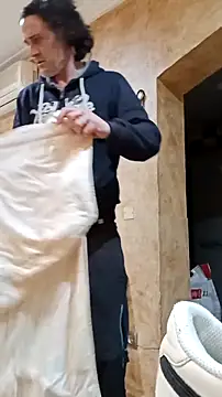 Lia Y PatrickX online show from February 20, 2025, 5:09 pm