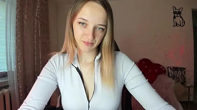 Snapshot of RouseReed chatting on May 11, 2026, 6:15 am RouseReed online show from May 11, 2026, 6:15 am