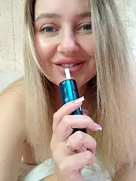 LadyLolyPop  online show from September 22, 2025, 1:55 am