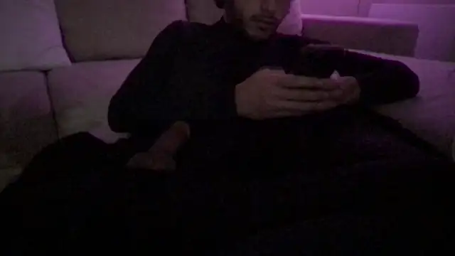 iwantfuckbby online show from February 6, 2025, 2:37 pm