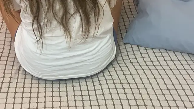 Ceyceys online show from October 19, 2025, 4:43 pm