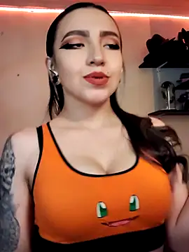 Paudelatorre online show from September 12, 2025, 2:34 am