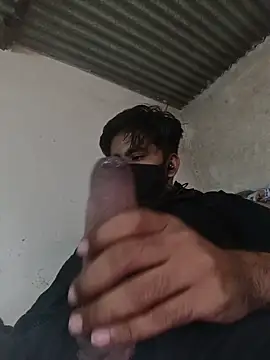 Snapshot of Pussy_lover_33 chatting on October 29, 2025, 9:08 am Pussy lover 33 online show from October 29, 2025, 9:08 am