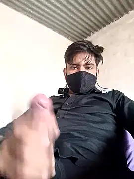 Snapshot of Pussy_lover_33 chatting on October 27, 2025, 5:52 am Pussy lover 33 online show from October 27, 2025, 5:52 am