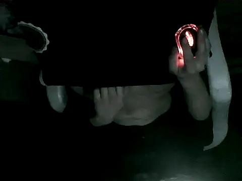 vadszex31 online show from March 12, 2026, 4:11 pm